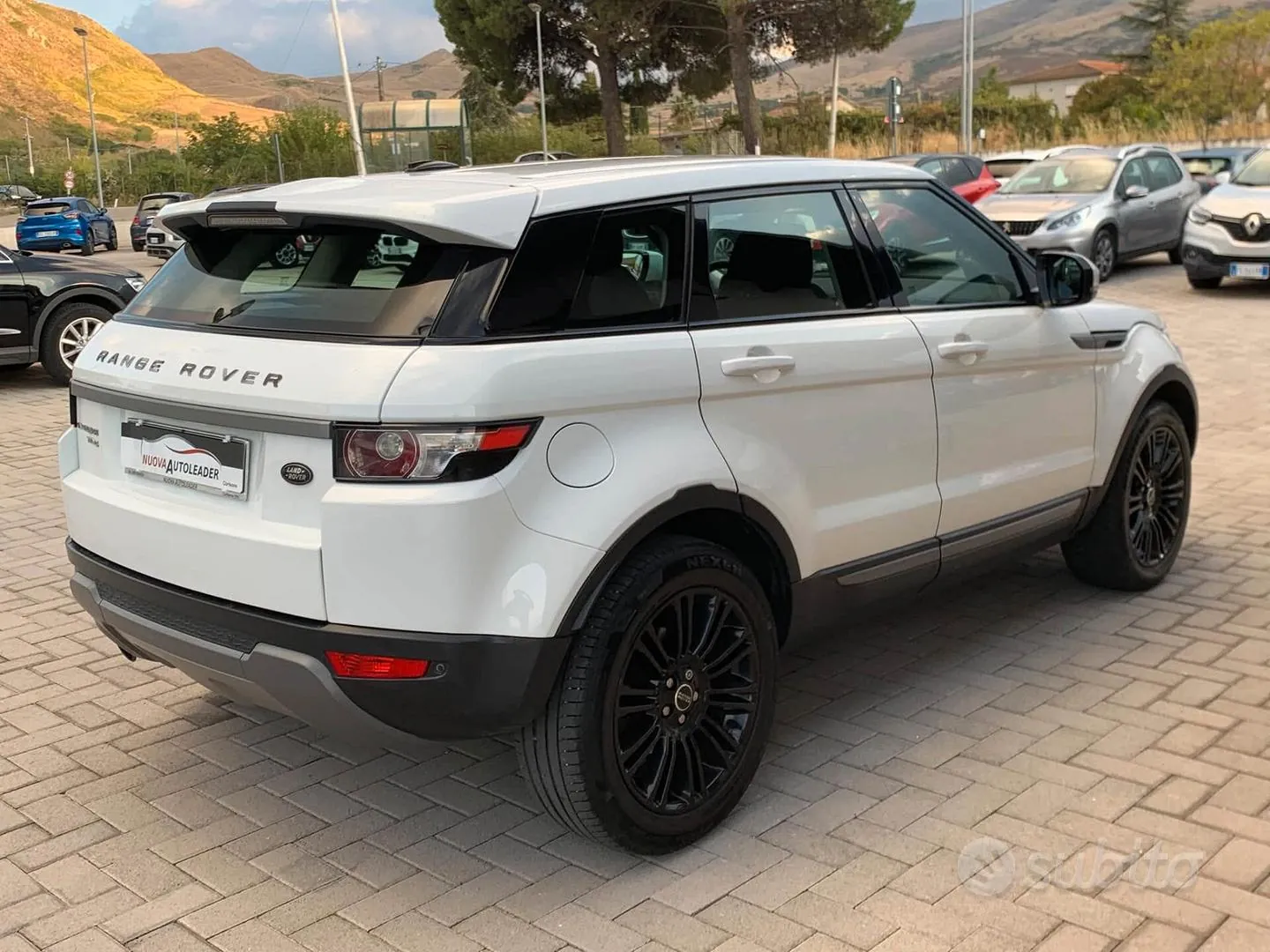 Land Rover Evoque 2012 photo 4