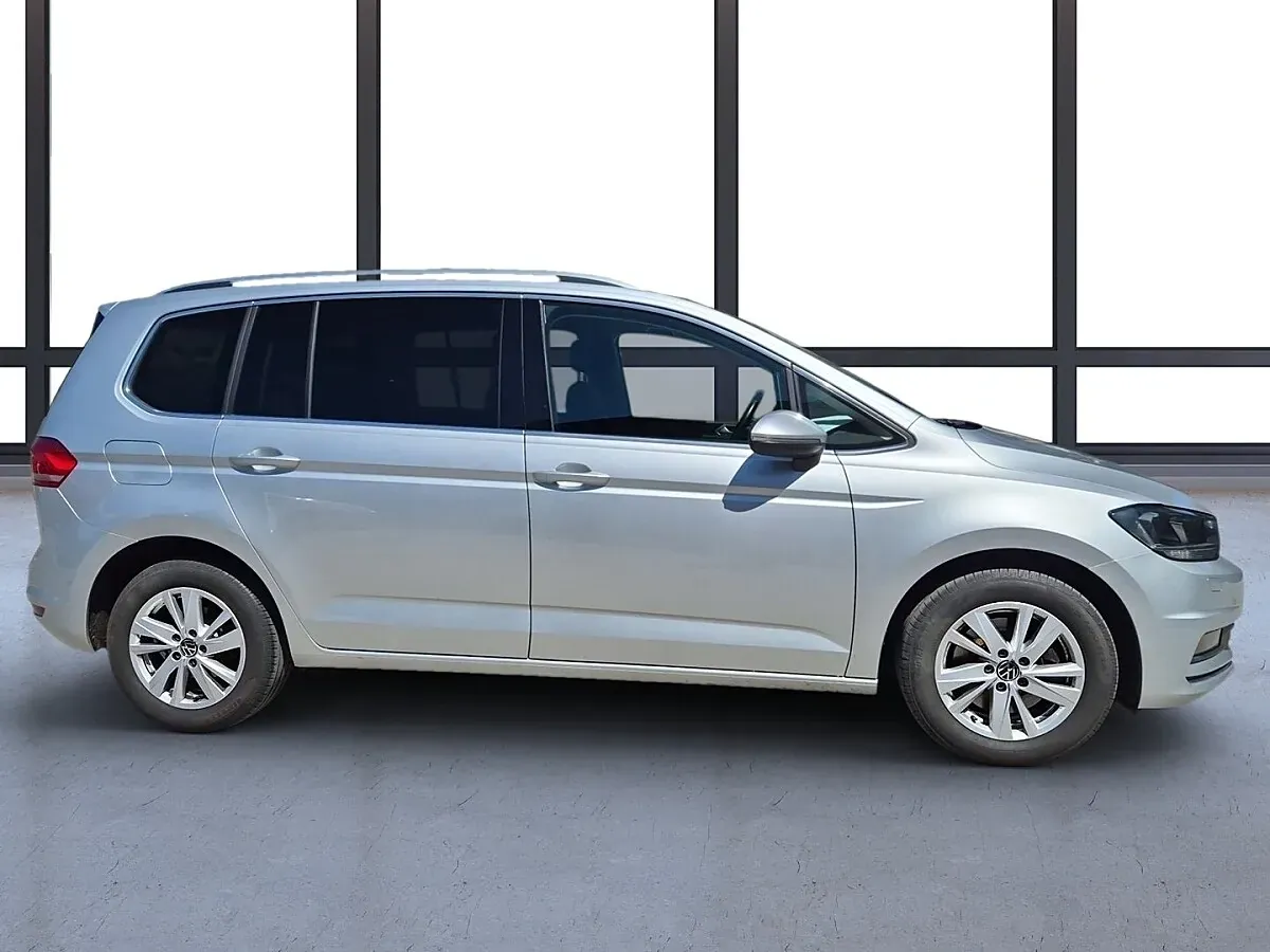 Volkswagen Touran 2021 photo 3