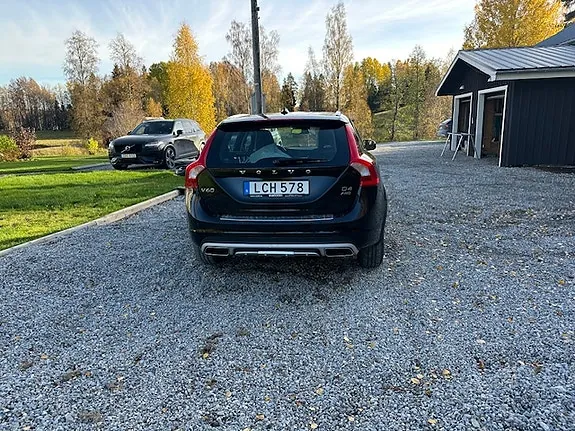 Volvo V60 Cross Country 2016 photo 3