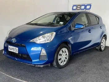 Toyota Aqua 2014 photo 4