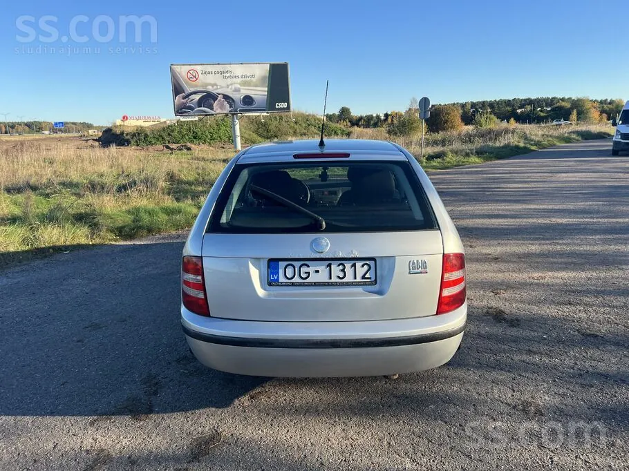 Skoda Fabia 2006 photo 5