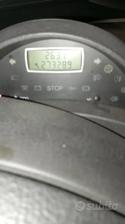 Peugeot 807 2008 photo 2