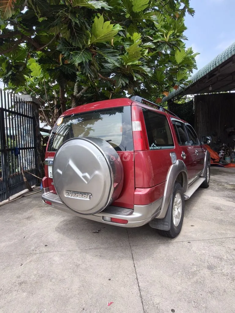 Ford Everest 2009 photo 4