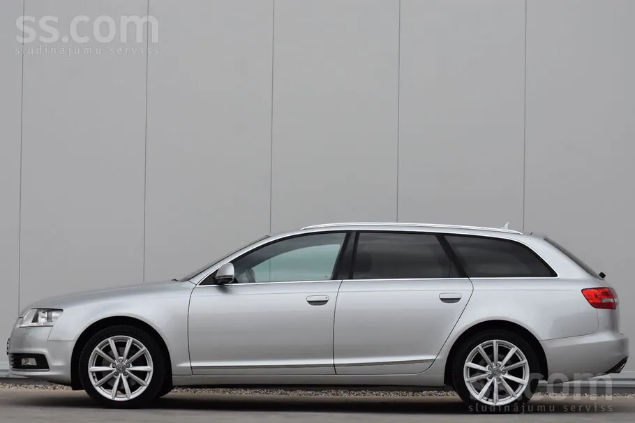 Audi A6 Avant Quattro 2011 photo 2
