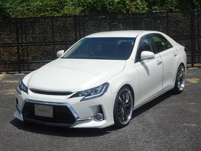 Toyota Mark X 2011 photo 3