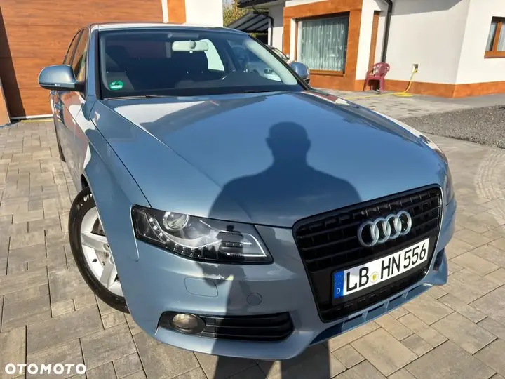 Audi A4 2008 photo 2