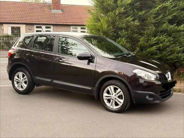Nissan Qashqai 2012 photo 3