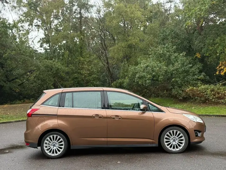Ford Grand C-Max 2014 photo 5