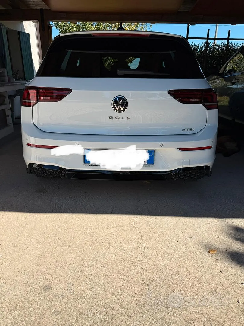 Volkswagen Golf 2025 photo 2