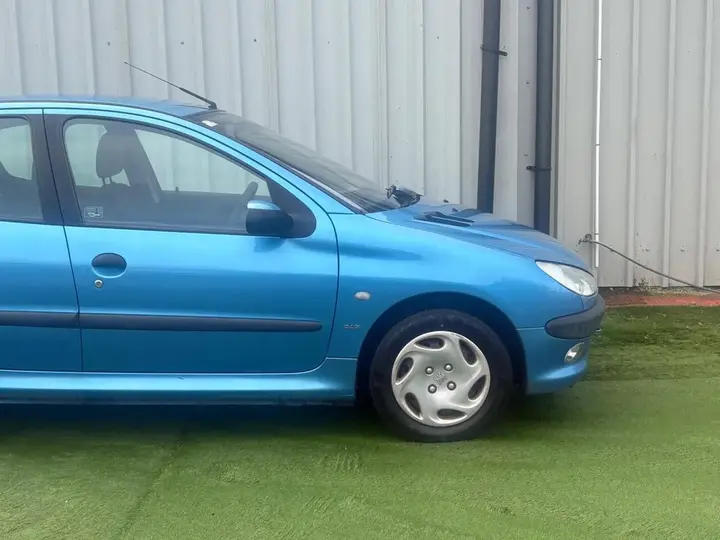 Peugeot 206 2002 photo 5