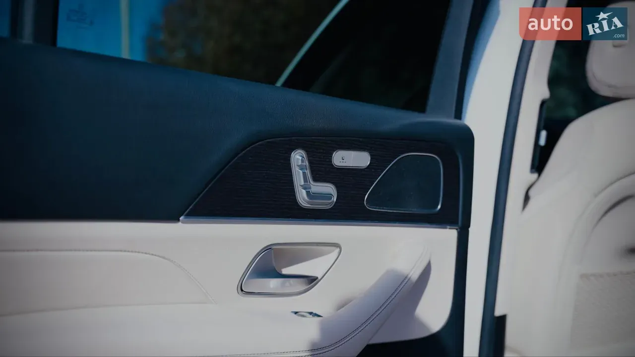 Mercedes-Benz Gls-Class 2022 photo 5