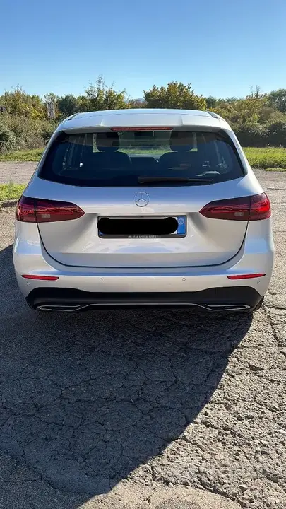 Mercedes-Benz B-Class 2023 photo 2