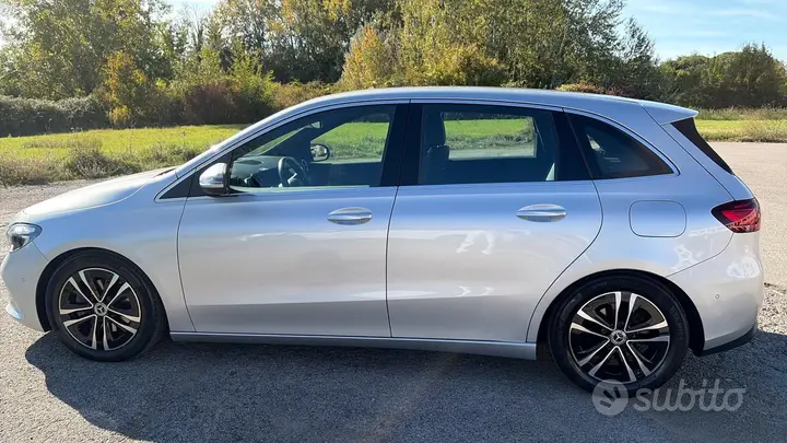 Mercedes-Benz B-Class 2023 photo 5