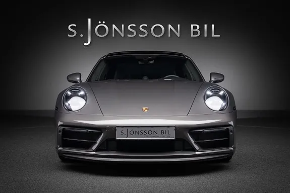 Porsche 911 Carrera 4 Gts 2024 photo 5