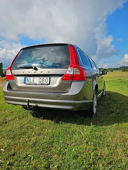 Volvo V70 2009 photo 4