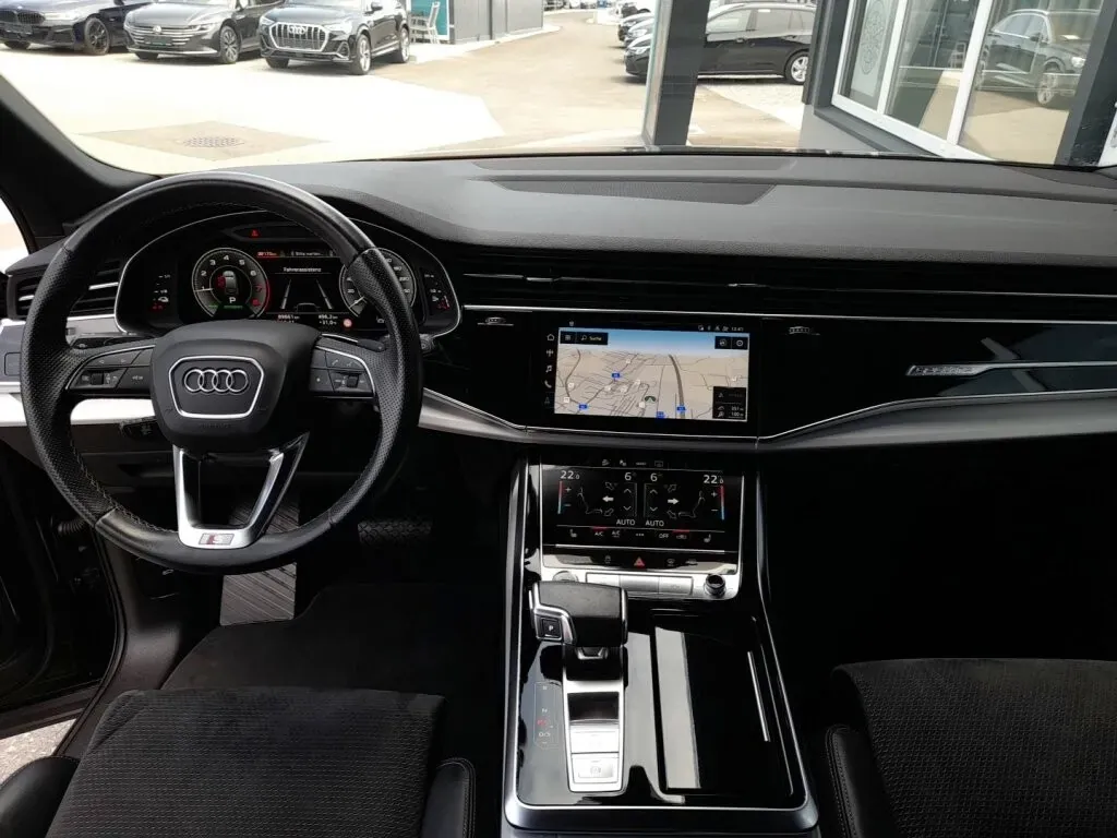 Audi Q7 2021 photo 3