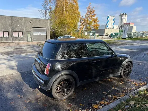 Mini One 2003 photo 5