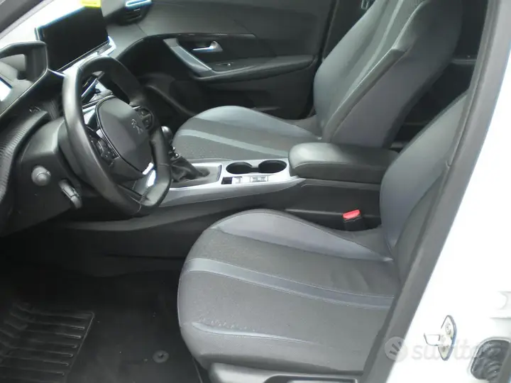 Peugeot 2008 2022 photo 4