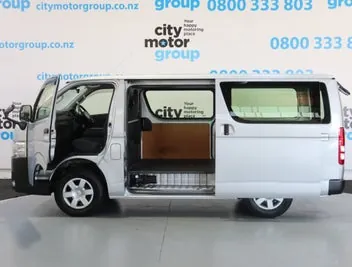 Toyota Hiace 2021 photo 4