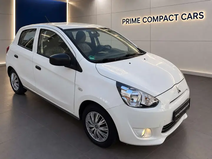 Mitsubishi Space Star 2015 photo 4