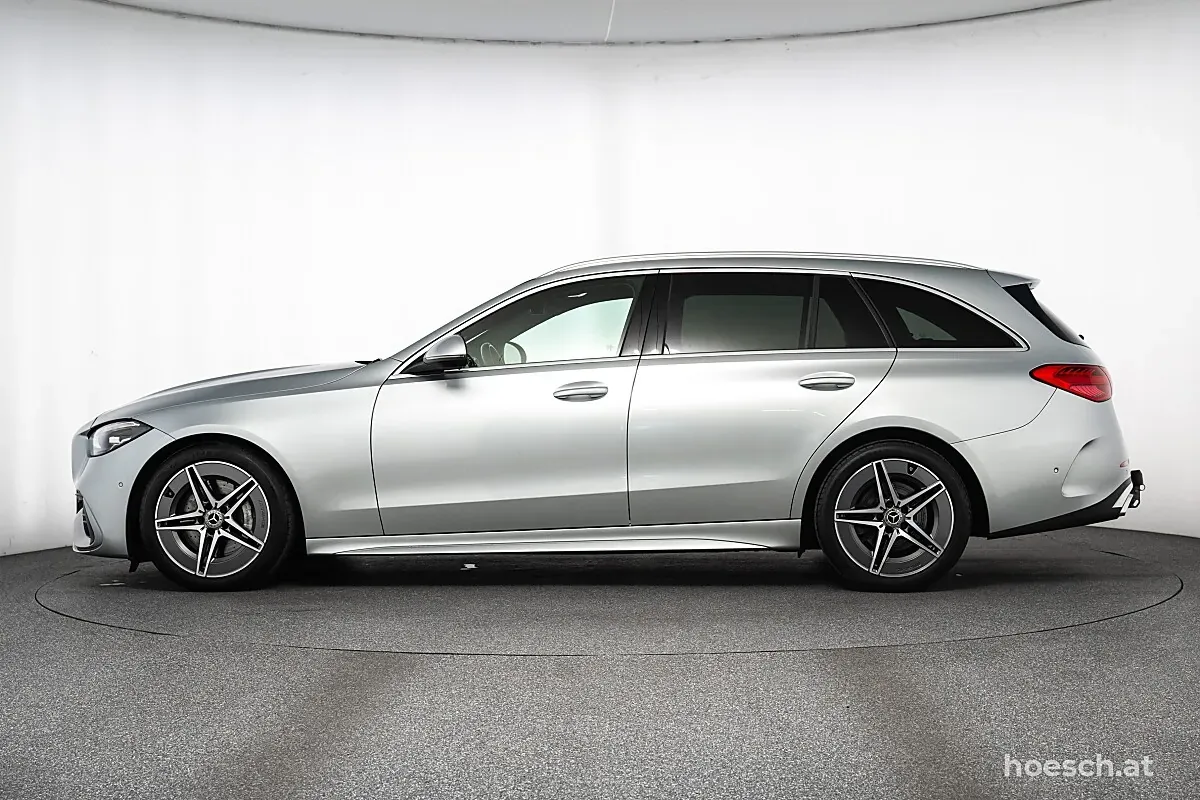 Mercedes-Benz C-Class 2023 photo 3