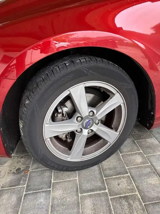Volvo V40 2013 photo 3