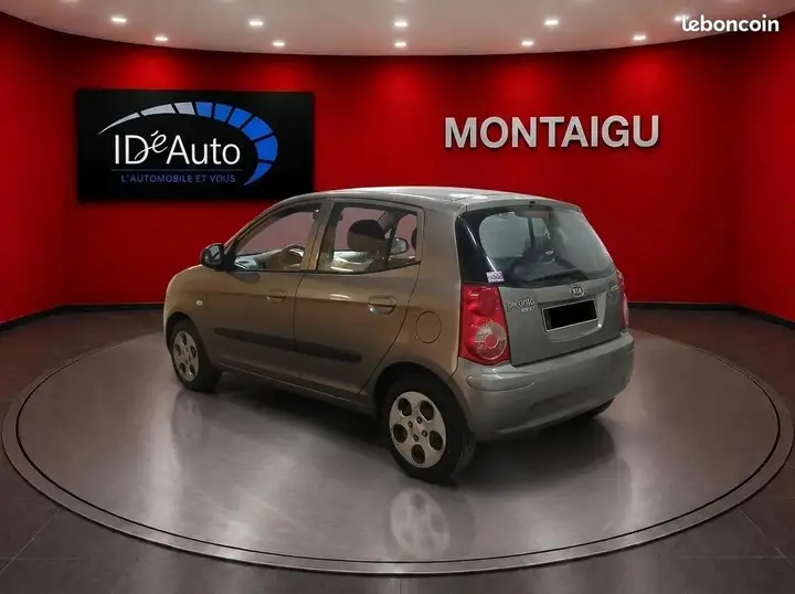 Kia Picanto 2009 photo 2