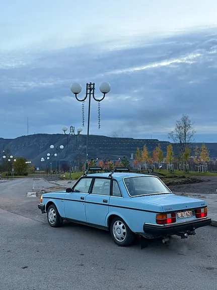 Volvo 240 1983 photo 2