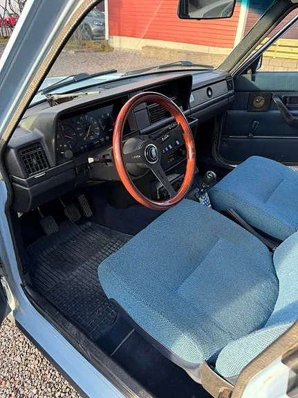 Volvo 240 1983 photo 3