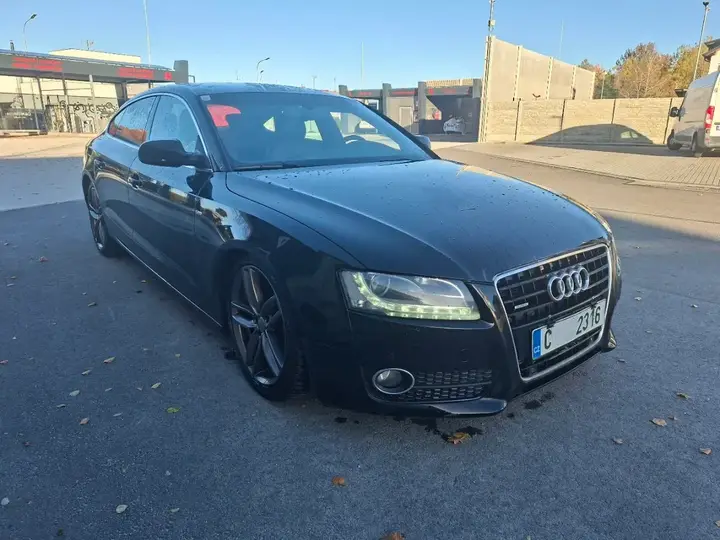 Audi A5 2010 photo 3