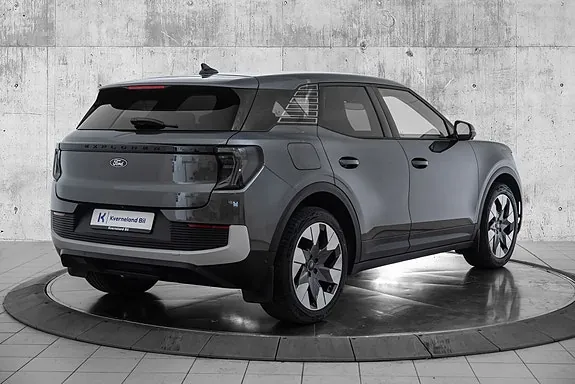 Ford Explorer 2025 photo 5