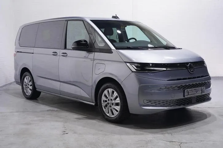 Volkswagen Multivan 2024 photo 3