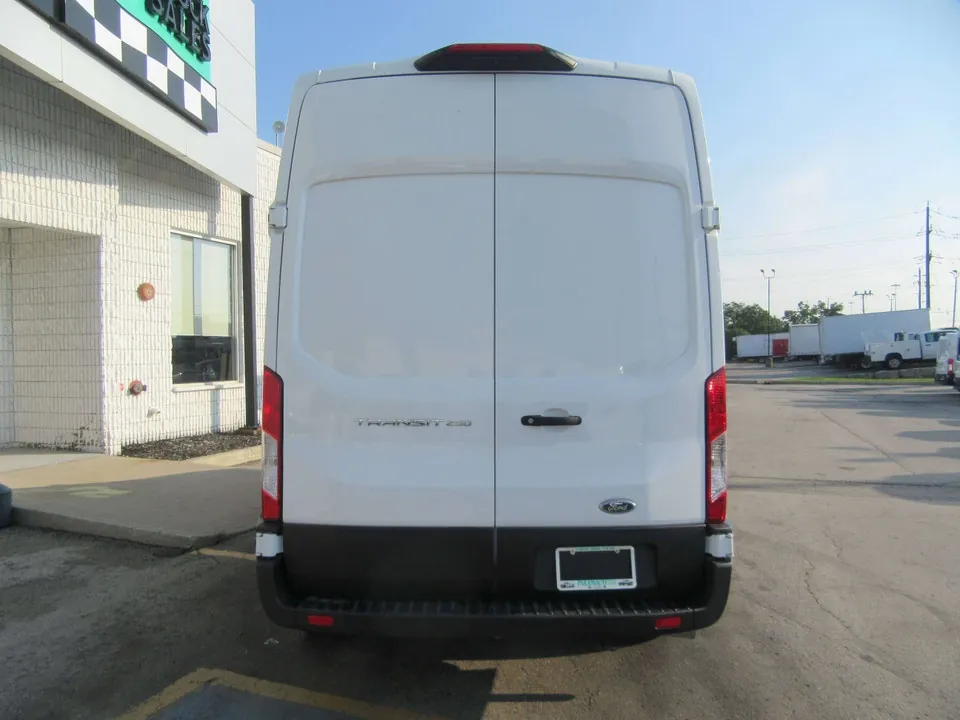 Ford Transit 2024 photo 5