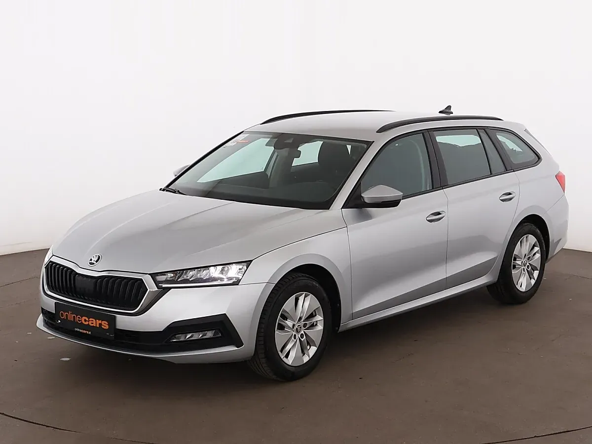Skoda Octavia 2023 photo 2