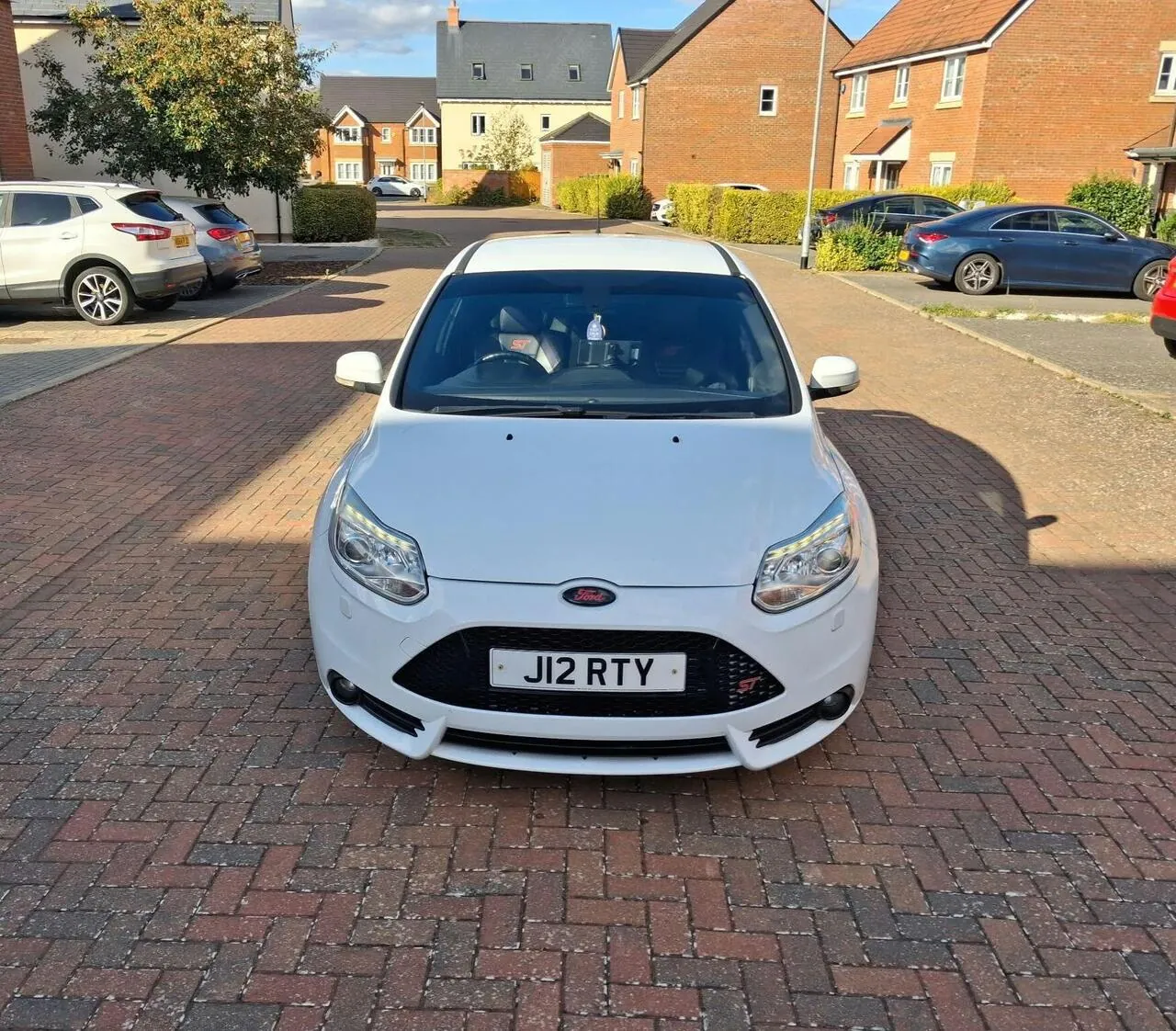 Ford Focus 2012 photo 2
