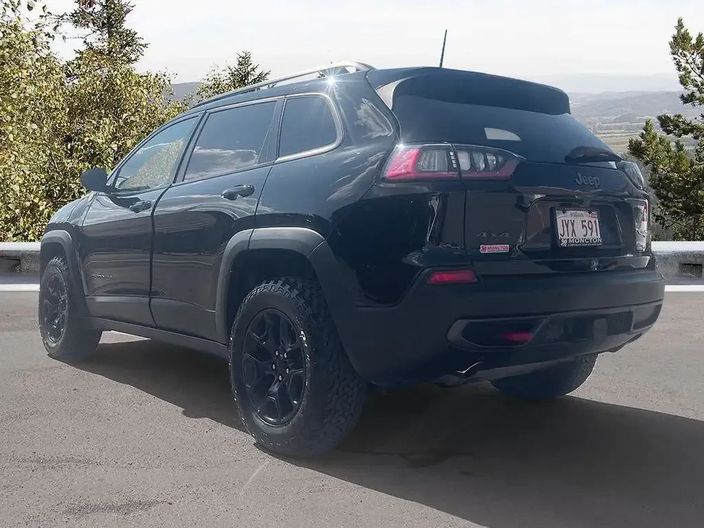 Jeep Cherokee 2021 photo 3