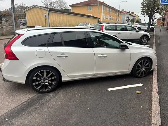 Volvo V60 2015 photo 3