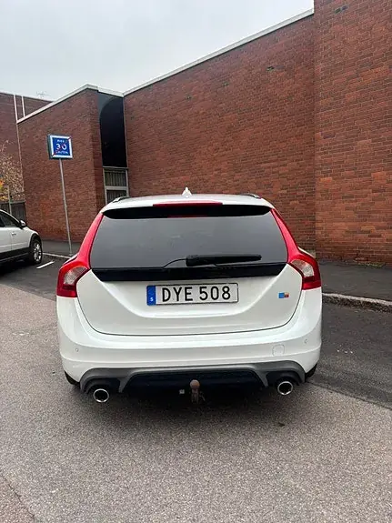 Volvo V60 2015 photo 4