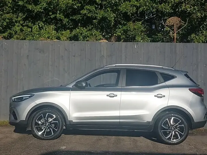 MG Mg Zs 2023 photo 4