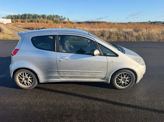 Mitsubishi Colt 2006 photo 5