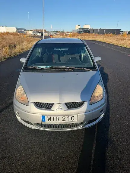 Mitsubishi Colt 2006 photo 3