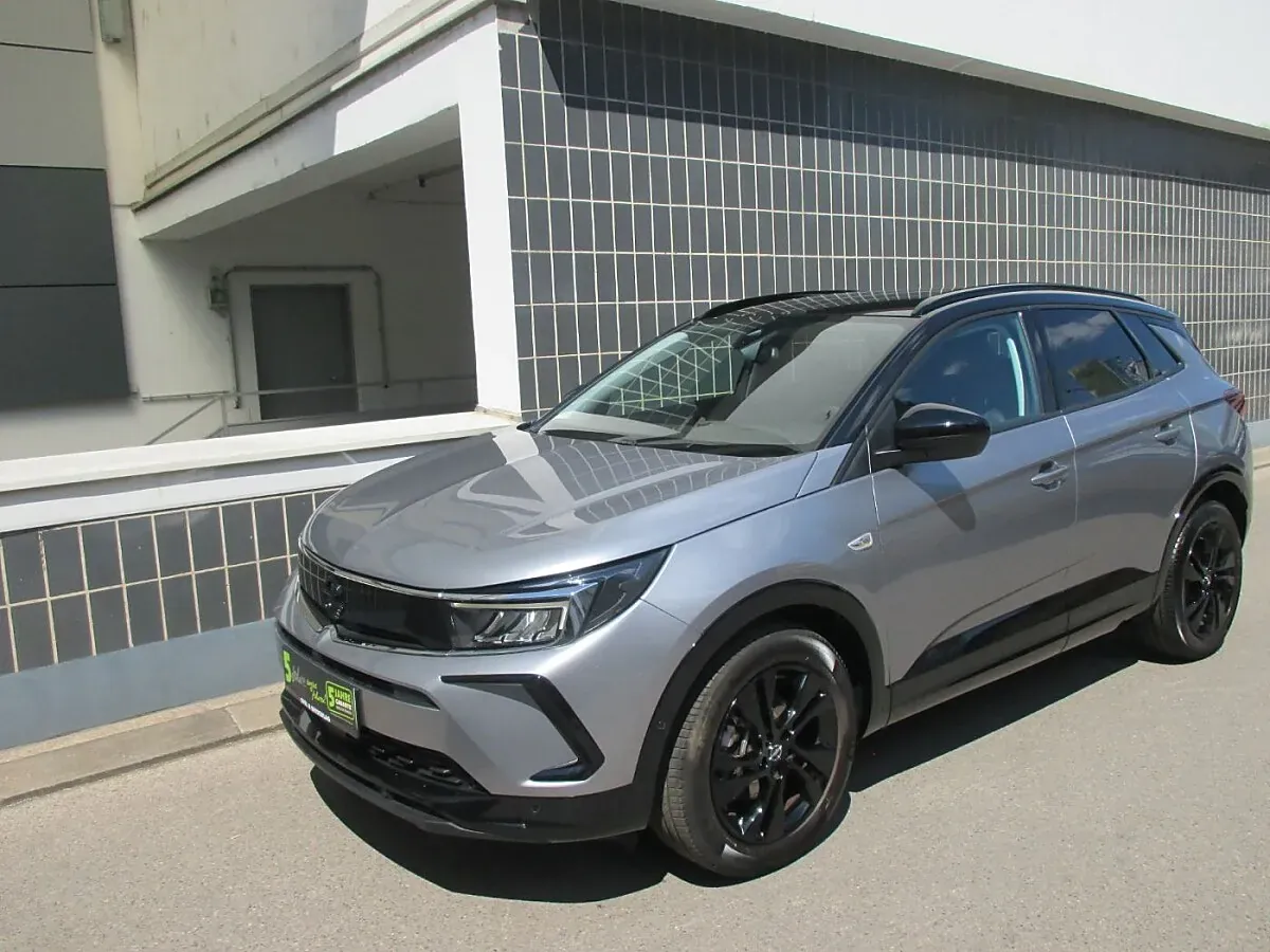 Opel Grandland 2023 photo 2