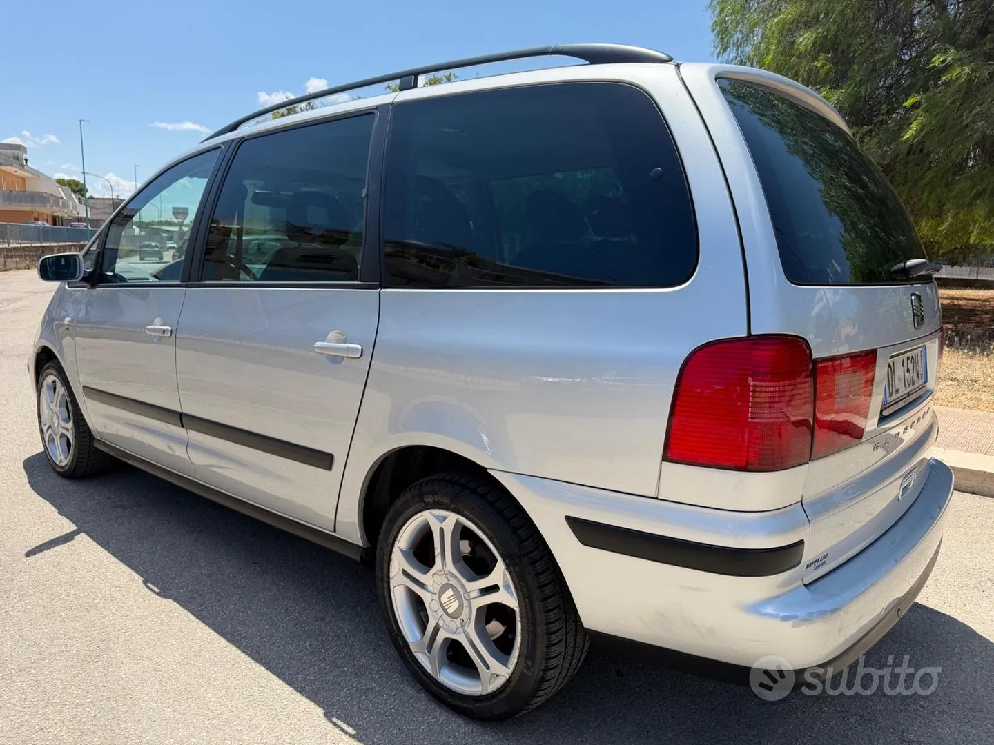 Seat Alhambra 2008 photo 3