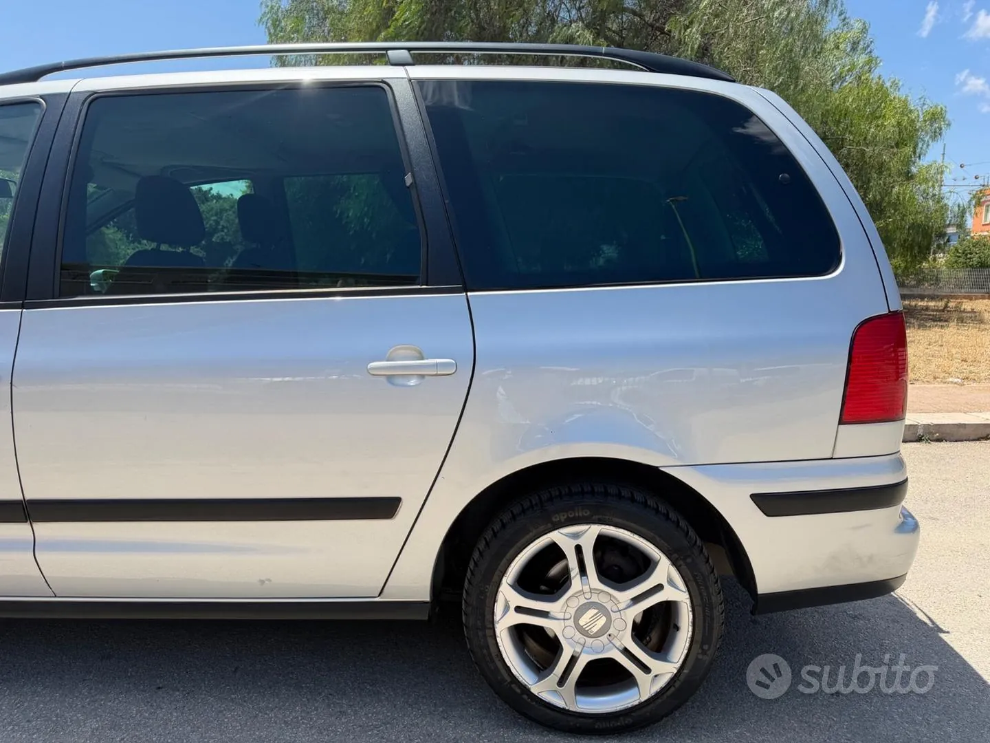 Seat Alhambra 2008 photo 4
