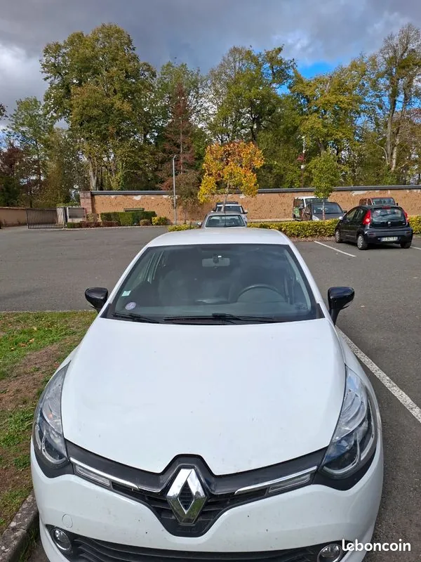 Renault Clio 2015 photo 3