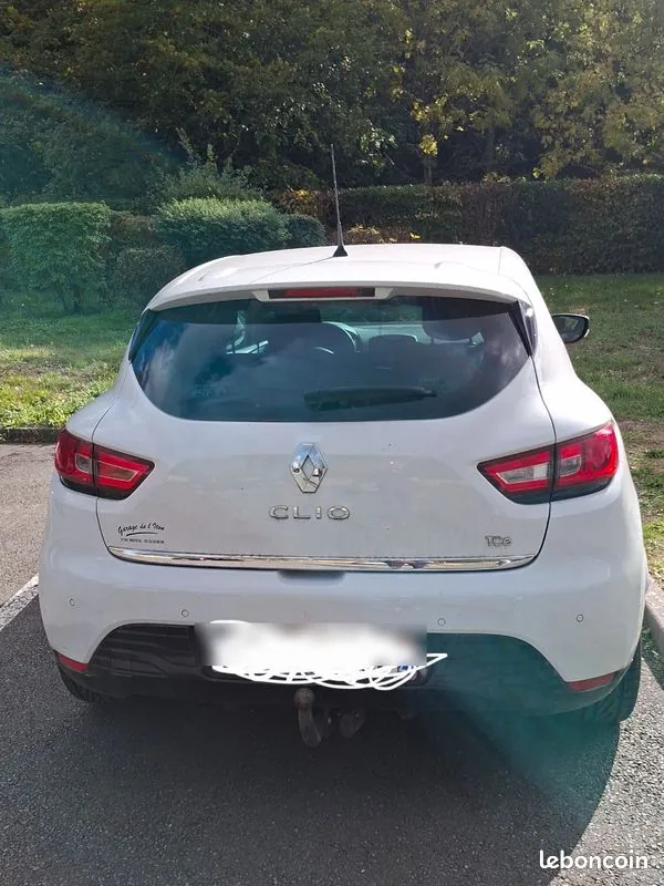 Renault Clio 2015 photo 2