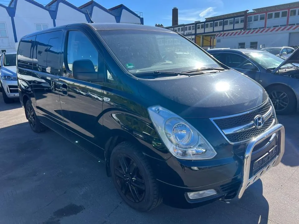 Hyundai H-1 Travel Premium
