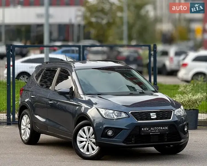 Seat Arona 2021 photo 2