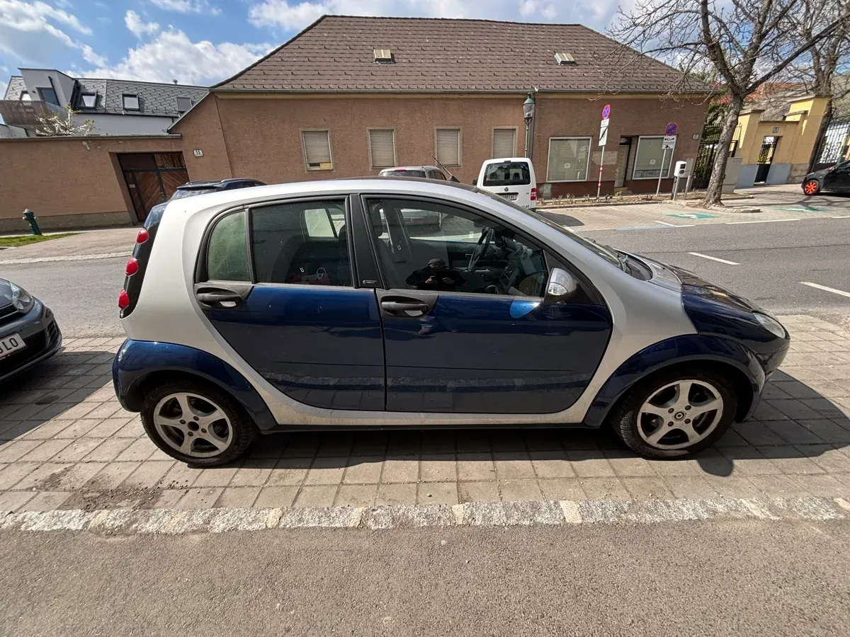 Smart Forfour 2004 photo 3