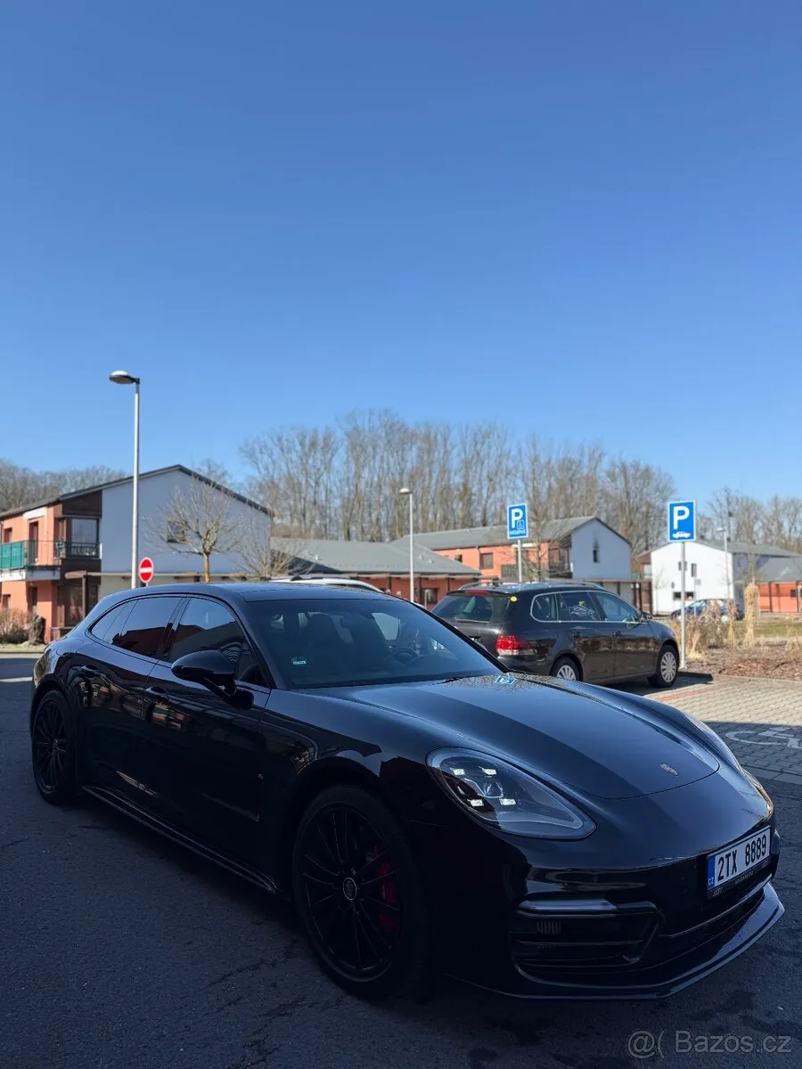 Porsche Panamera Gts 2019 photo 3
